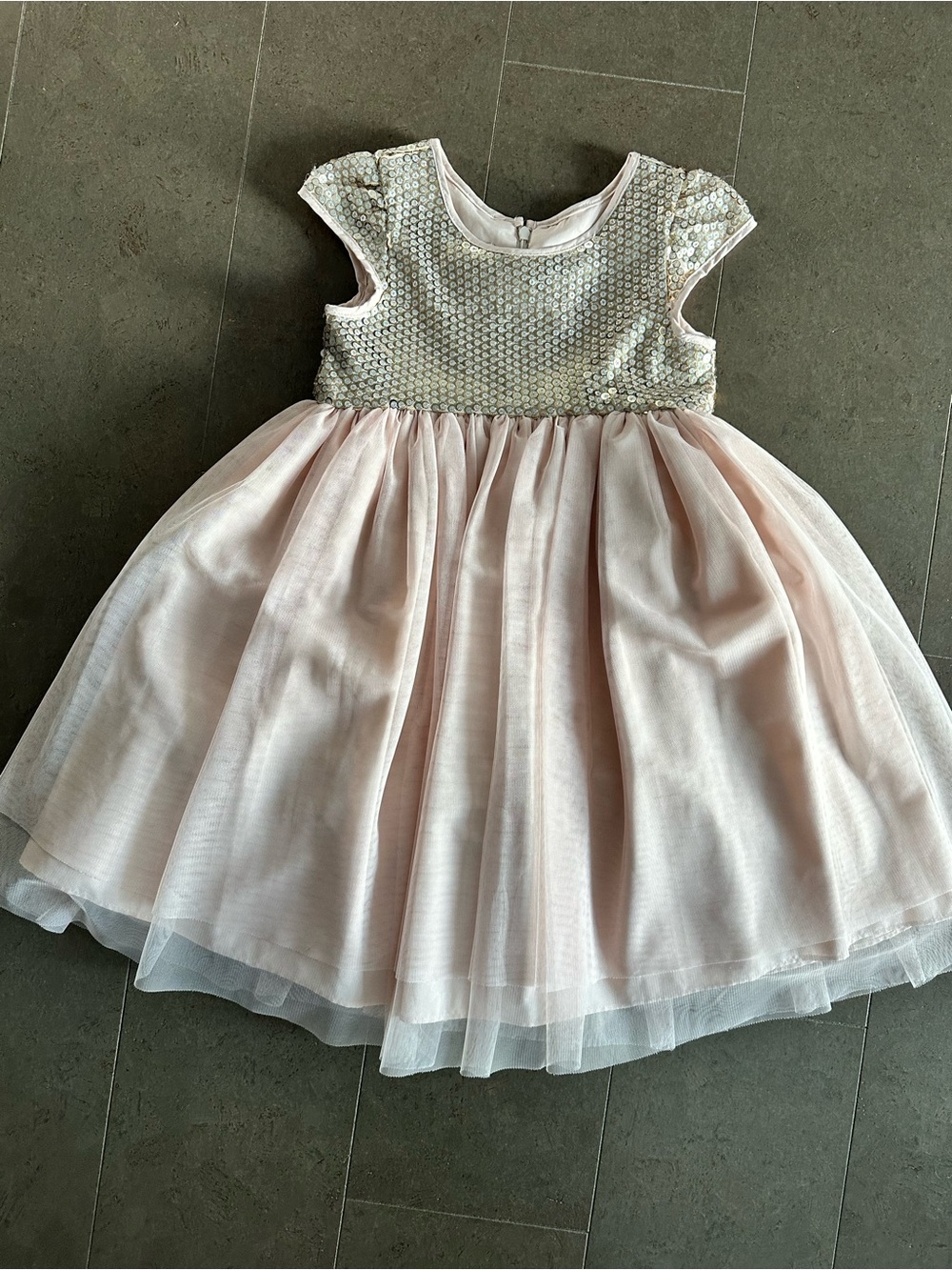 Pippa & Julie Blush Pink dress size 6